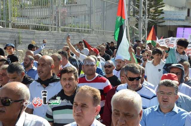  فيديو: الالاف في مظاهرة الشهيد محمد والرئيس عادل بدير  على الشرطة الاختيار محاربة كفرقاسم او عائلات الاجرام 